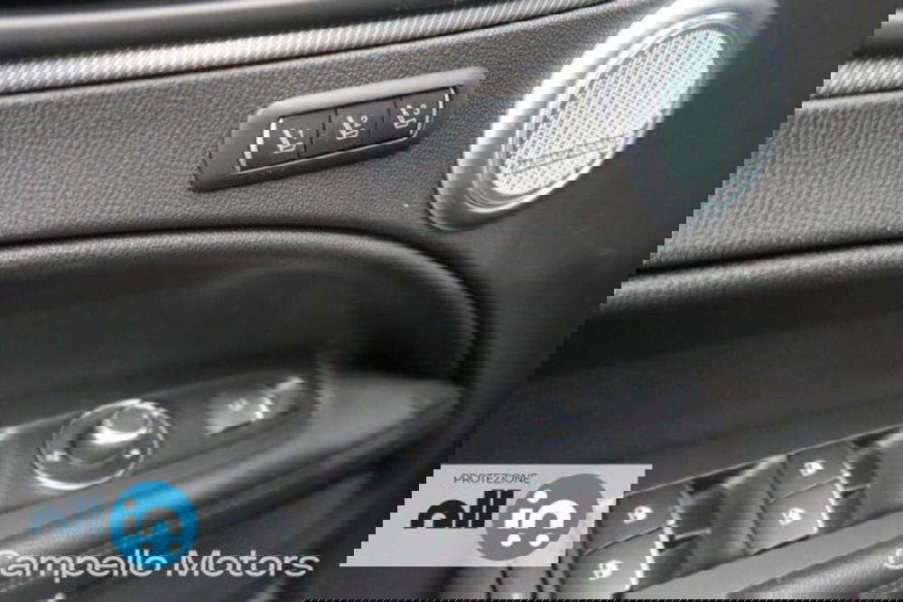 Alfa Romeo Stelvio nuova a Venezia (15)