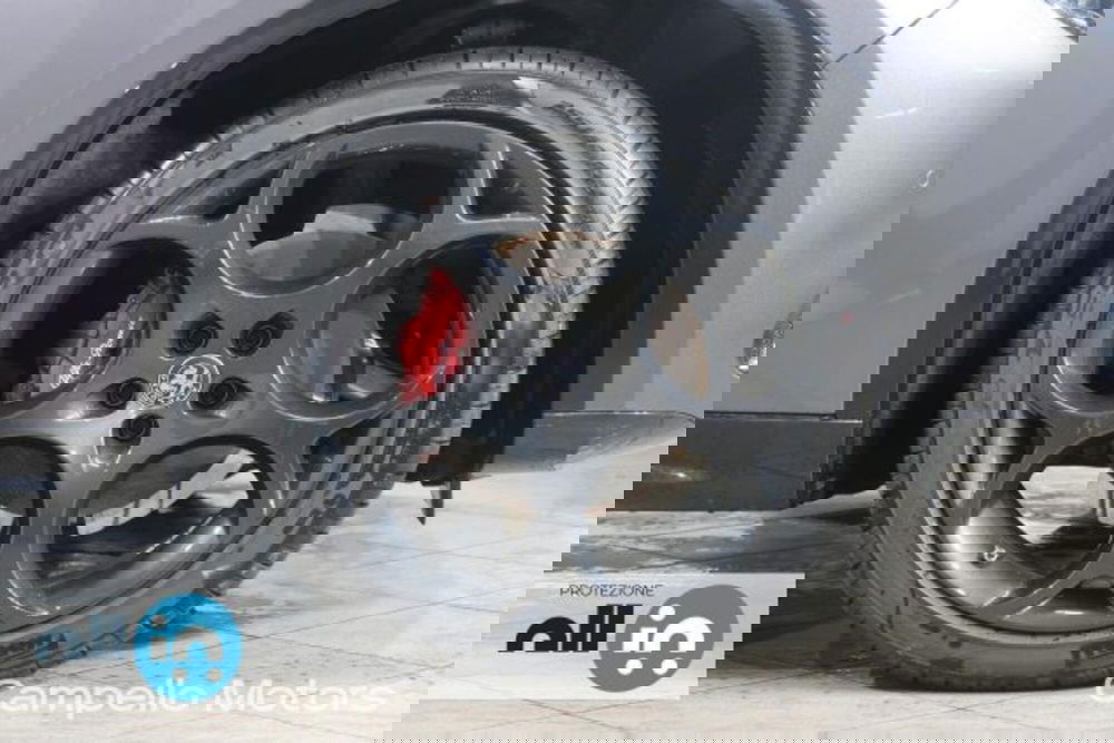 Alfa Romeo Stelvio nuova a Venezia (17)