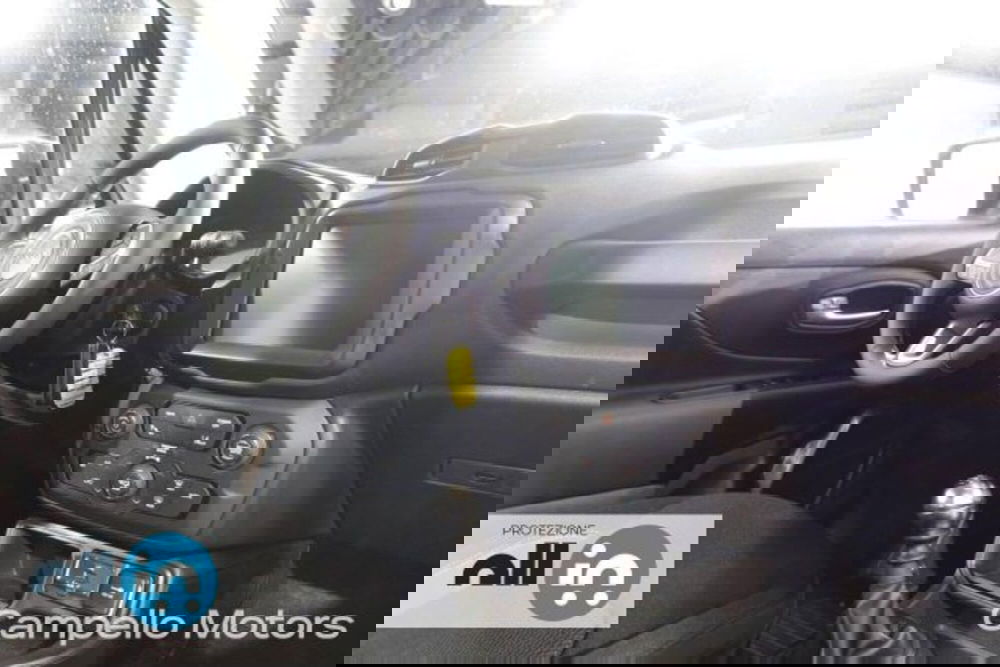 Jeep Renegade nuova a Venezia (9)