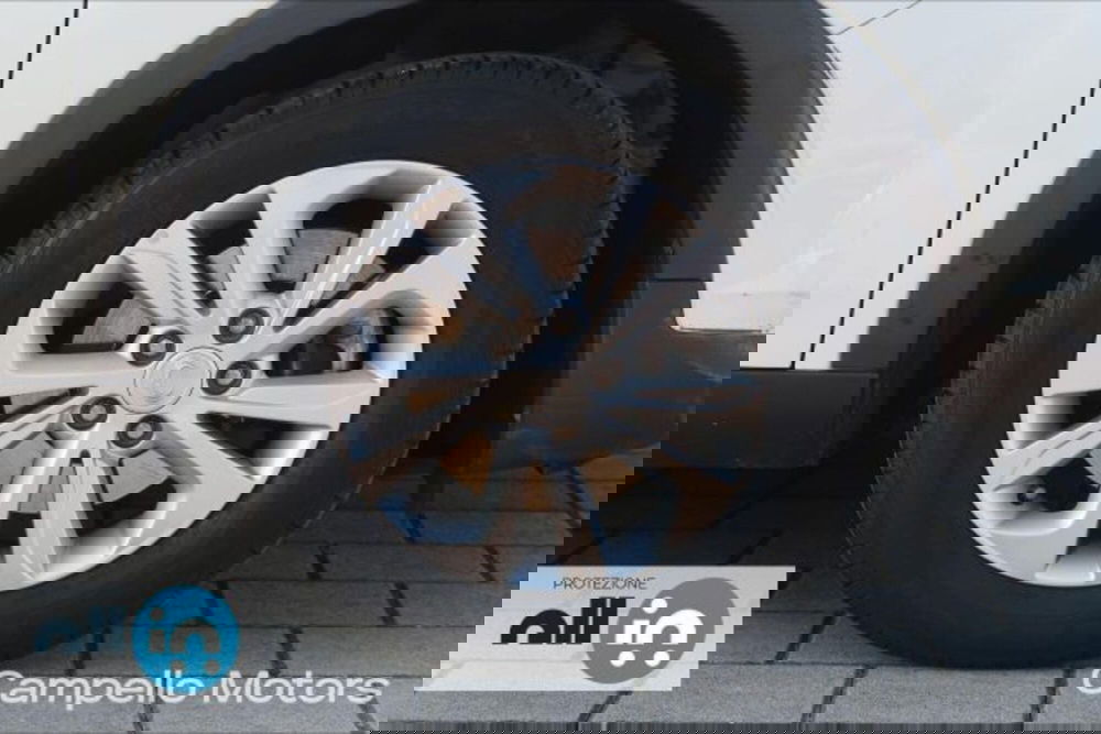 Ssangyong Tivoli usata a Venezia (18)