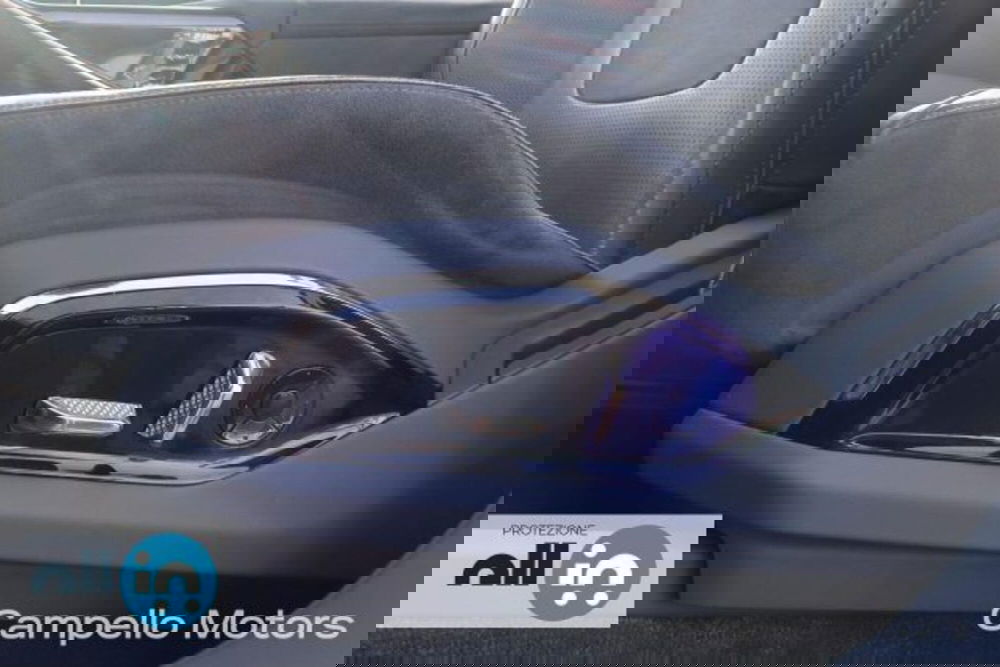 Lotus Eletre usata a Venezia (15)