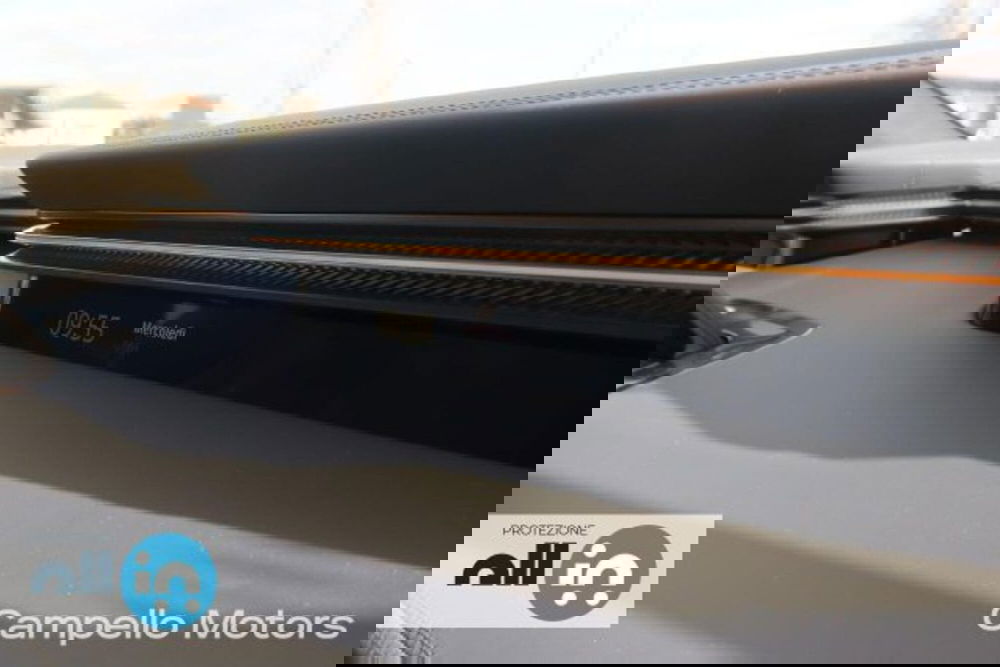 Lotus Eletre usata a Venezia (18)