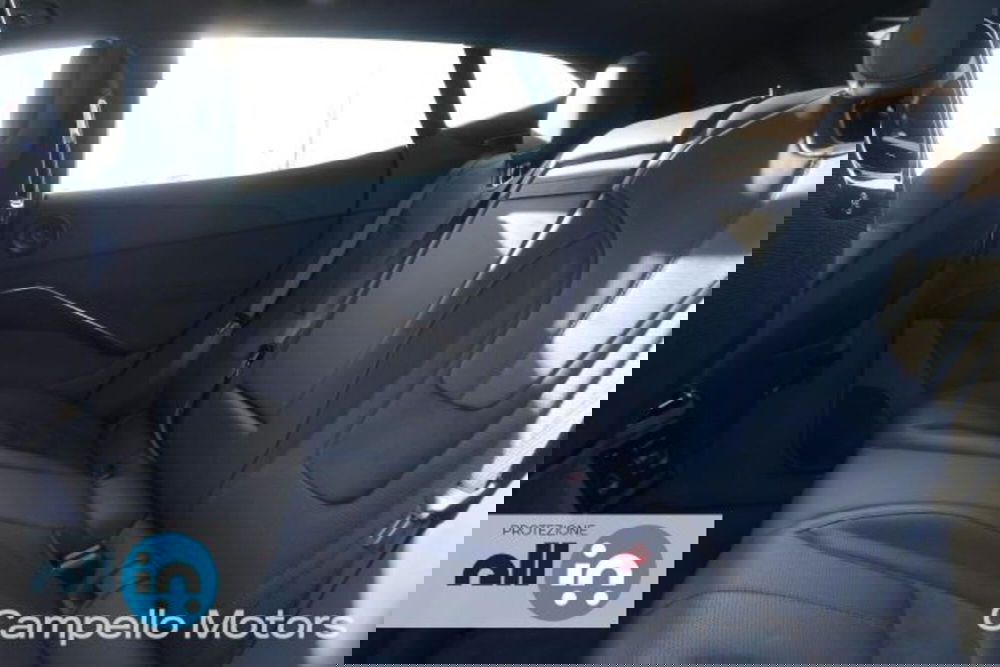 Lotus Eletre usata a Venezia (6)