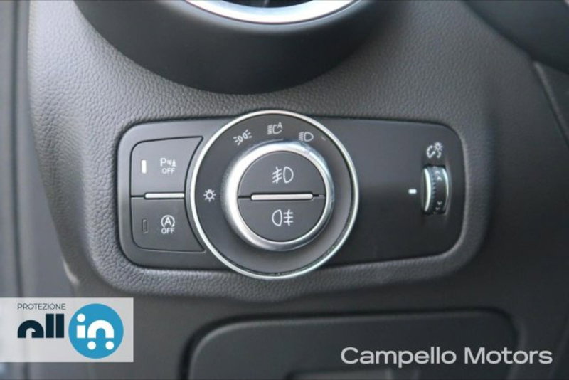 Alfa Romeo Stelvio usata a Venezia (14)