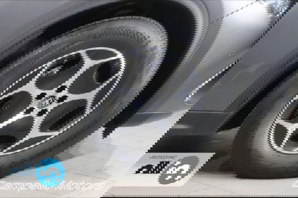 Alfa Romeo Stelvio usata a Venezia (16)