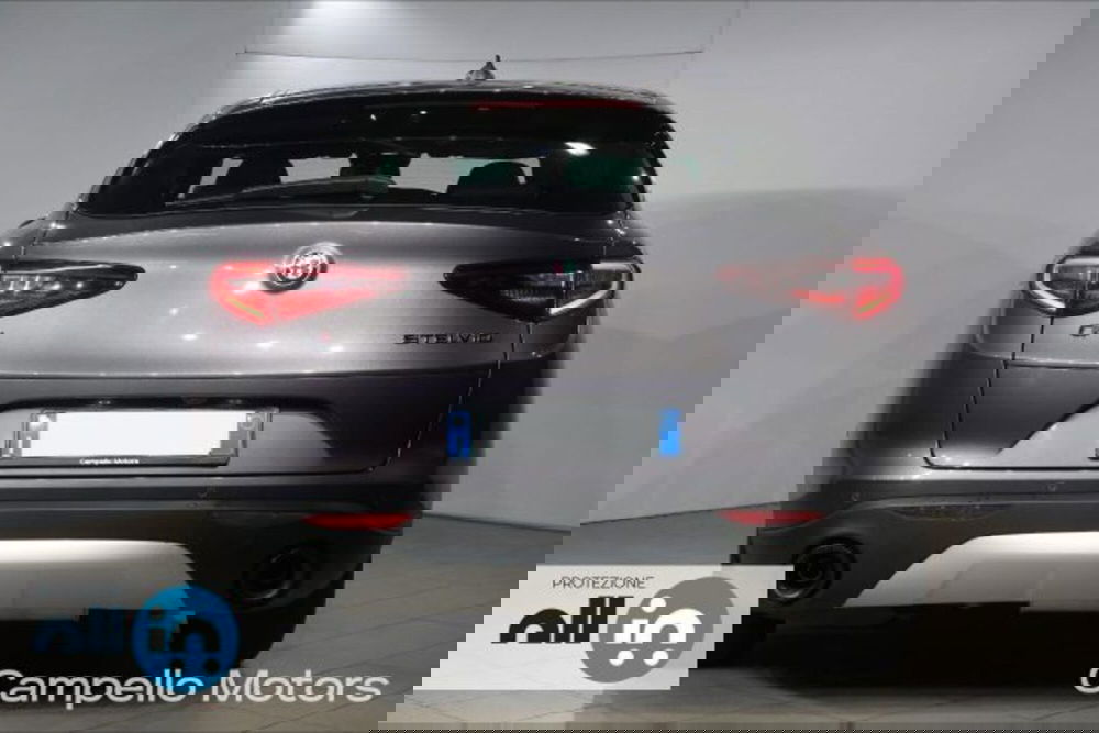 Alfa Romeo Stelvio usata a Venezia (4)