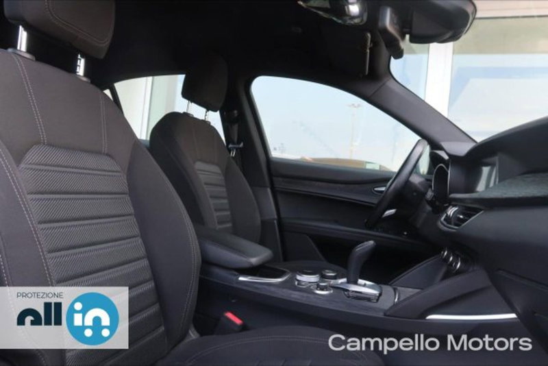 Alfa Romeo Stelvio usata a Venezia (5)