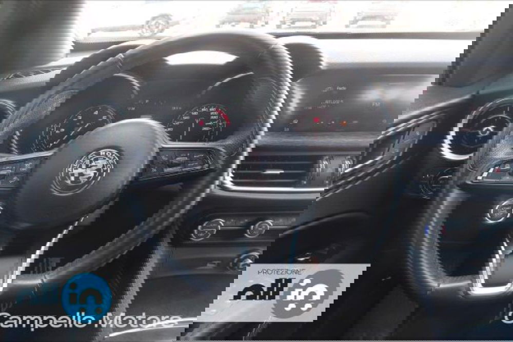 Alfa Romeo Stelvio usata a Venezia (8)