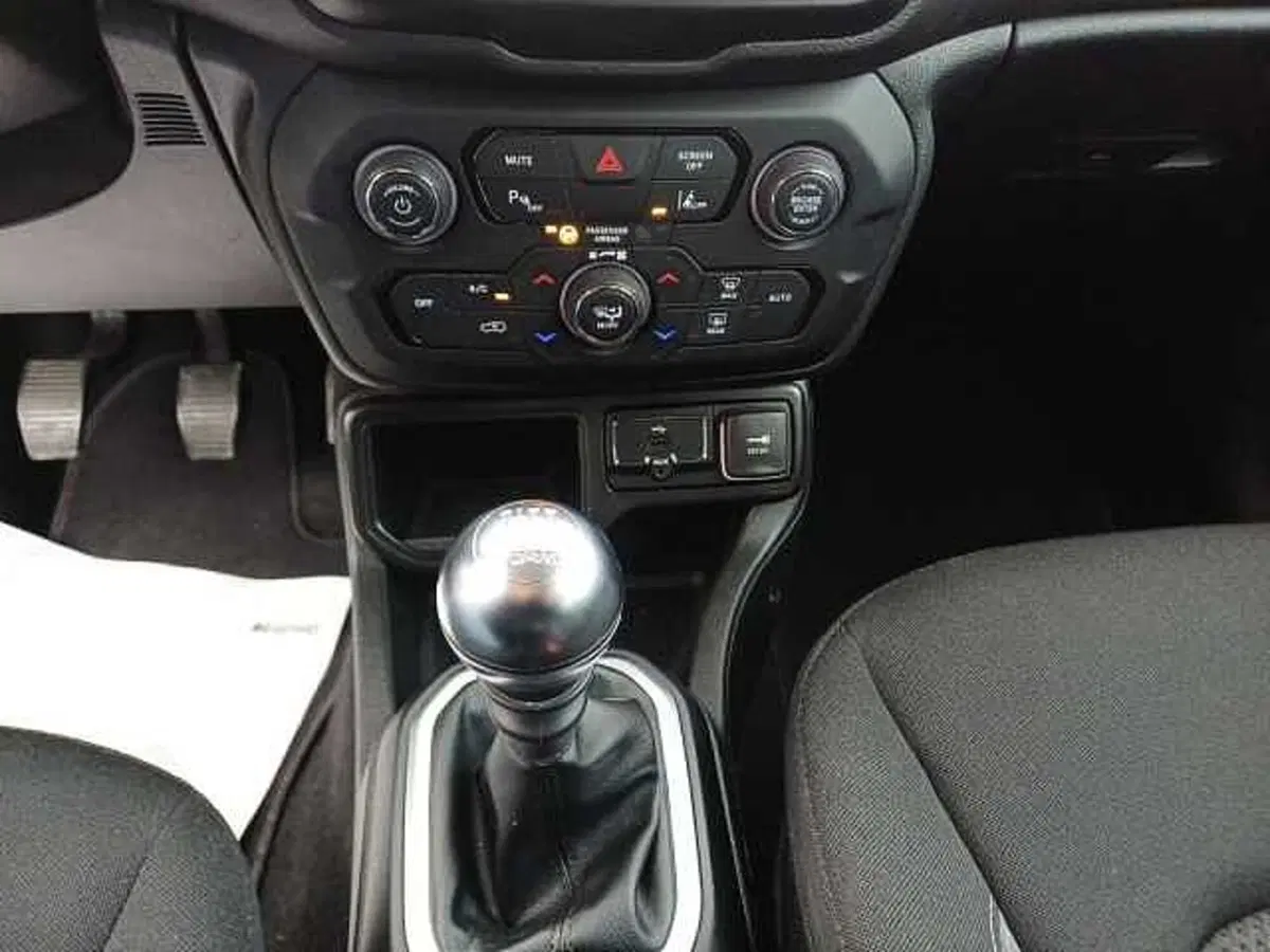 Jeep Renegade usata a Venezia (14)