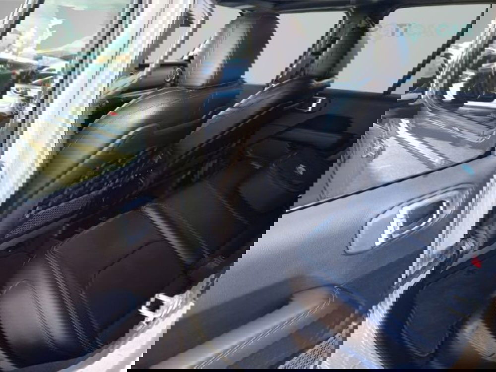 Jeep Wrangler Unlimited usata a Frosinone (19)