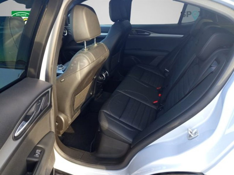 Alfa Romeo Stelvio usata a Frosinone (14)