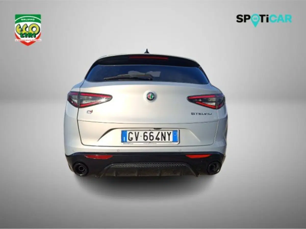Alfa Romeo Stelvio usata a Frosinone (5)