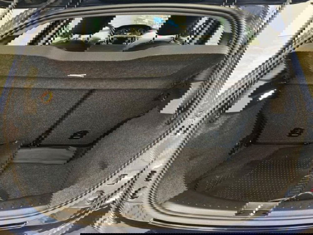 Lancia Ypsilon usata a Verona (13)