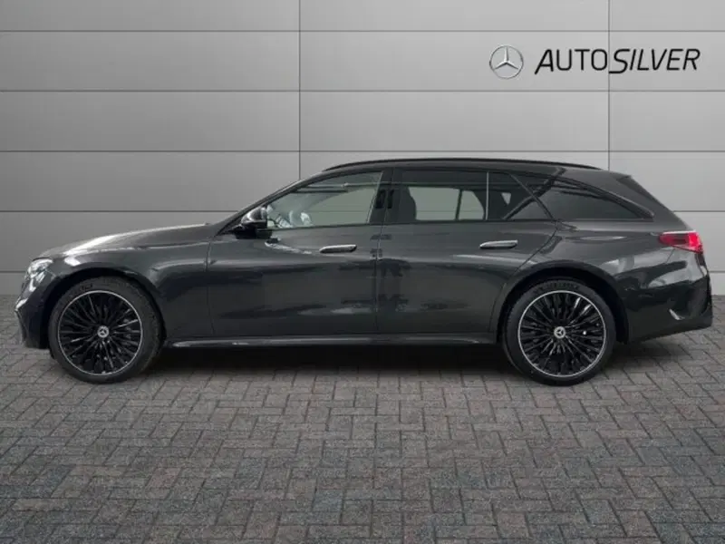 Mercedes-Benz Classe E Station Wagon nuova a Verona (6)