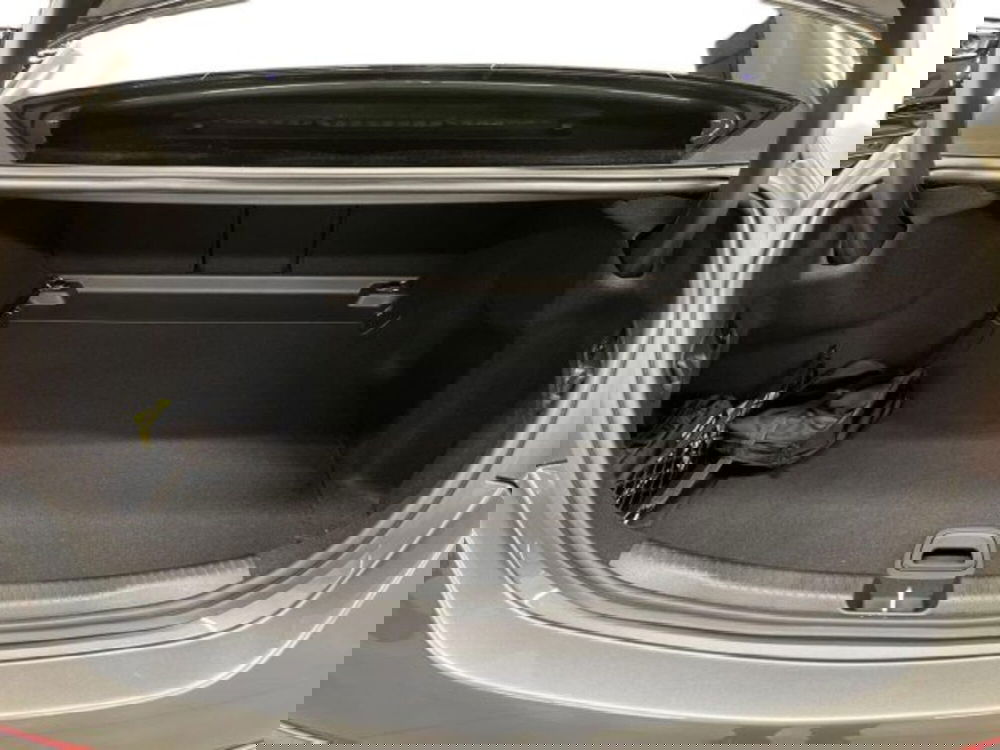 Mercedes-Benz Classe C nuova a Verona (14)