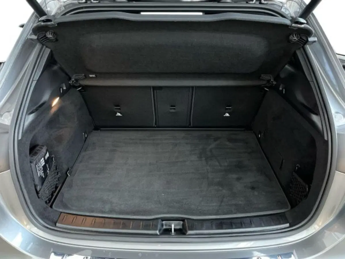 Mercedes-Benz GLA SUV nuova a Verona (12)