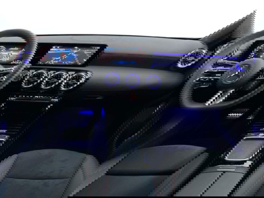 Mercedes-Benz Classe A Sedan nuova a Verona (9)