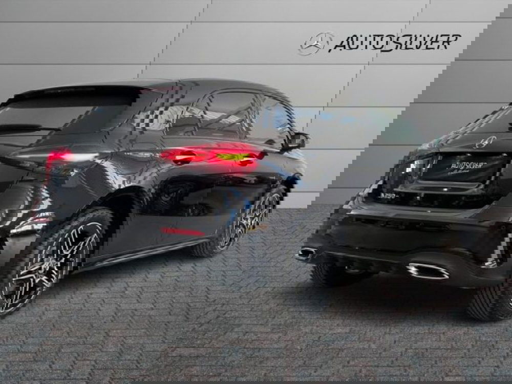 Mercedes-Benz Classe A Sedan nuova a Verona (2)