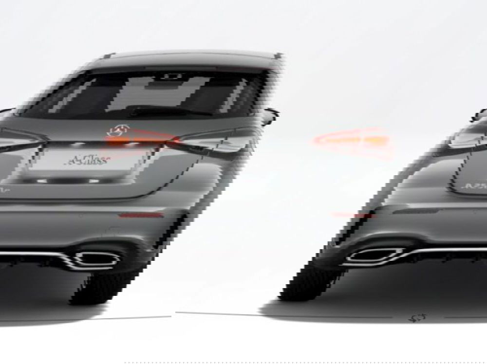 Mercedes-Benz Classe A Sedan nuova a Verona (4)