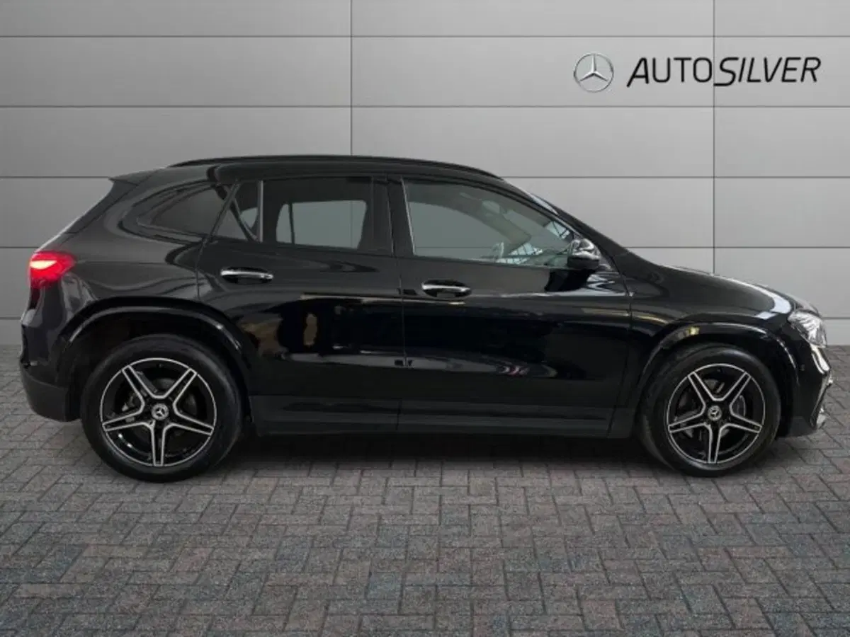 Mercedes-Benz GLA SUV nuova a Verona (5)