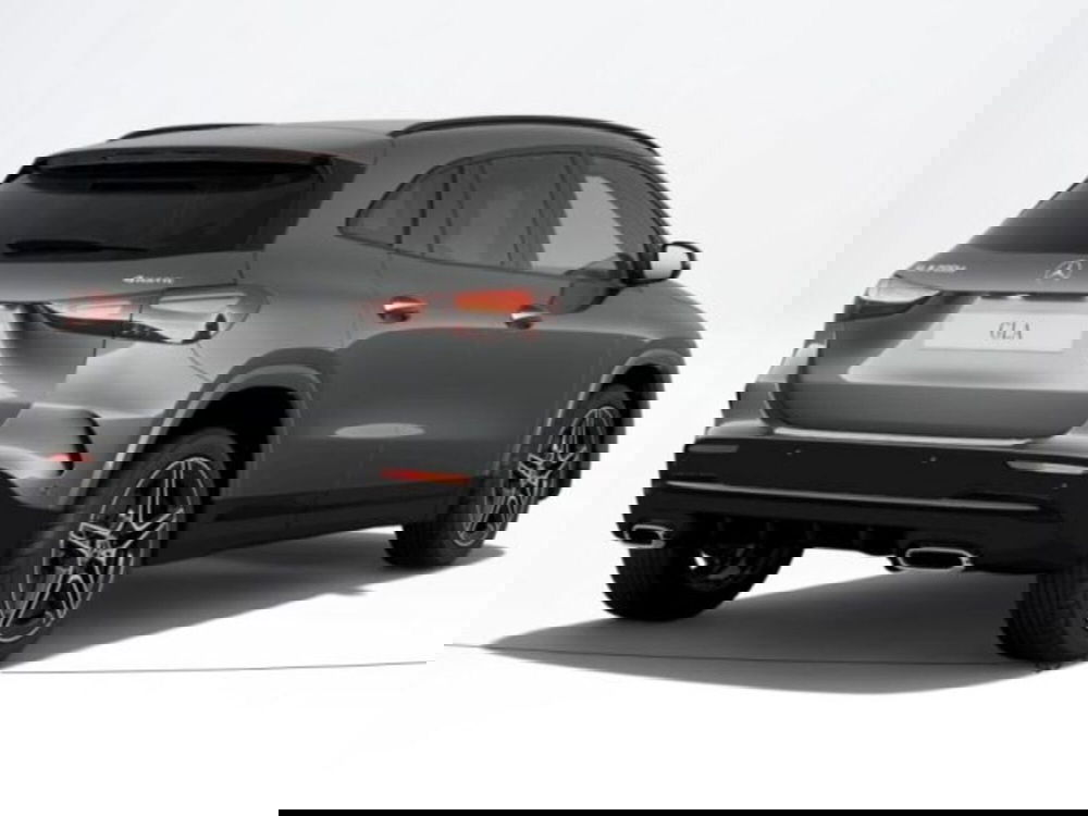 Mercedes-Benz GLA SUV nuova a Verona (2)