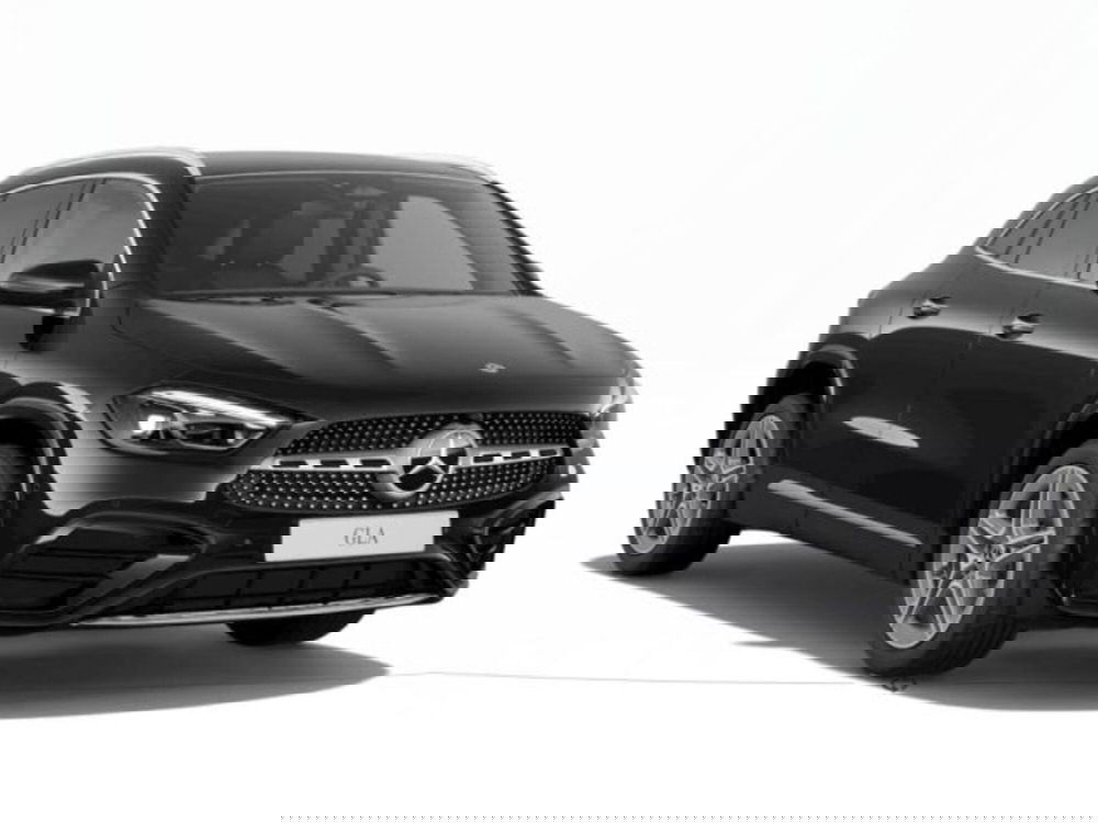 Mercedes-Benz GLA SUV nuova a Verona