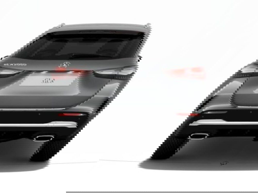 Mercedes-Benz GLA SUV nuova a Verona (4)