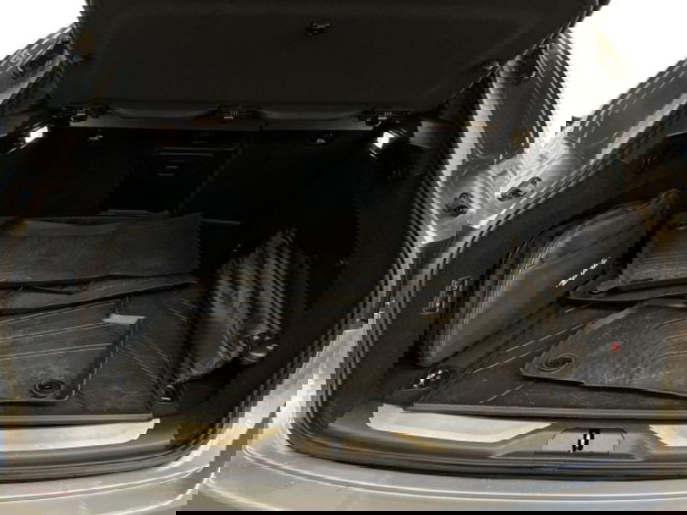 Maserati Levante usata a Verona (13)