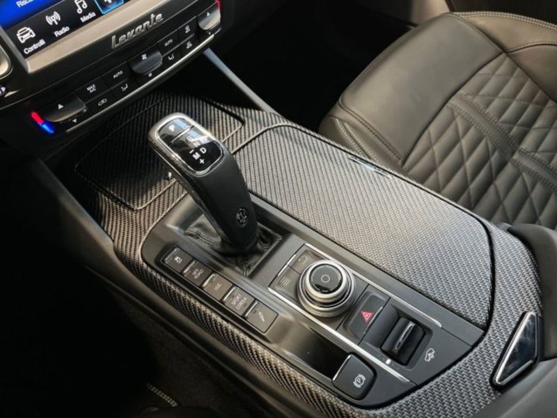 Maserati Levante usata a Verona (14)