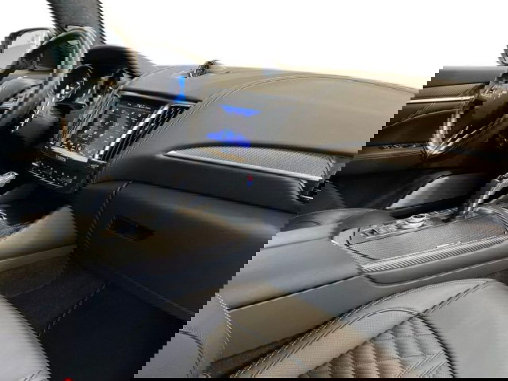Maserati Levante usata a Verona (16)