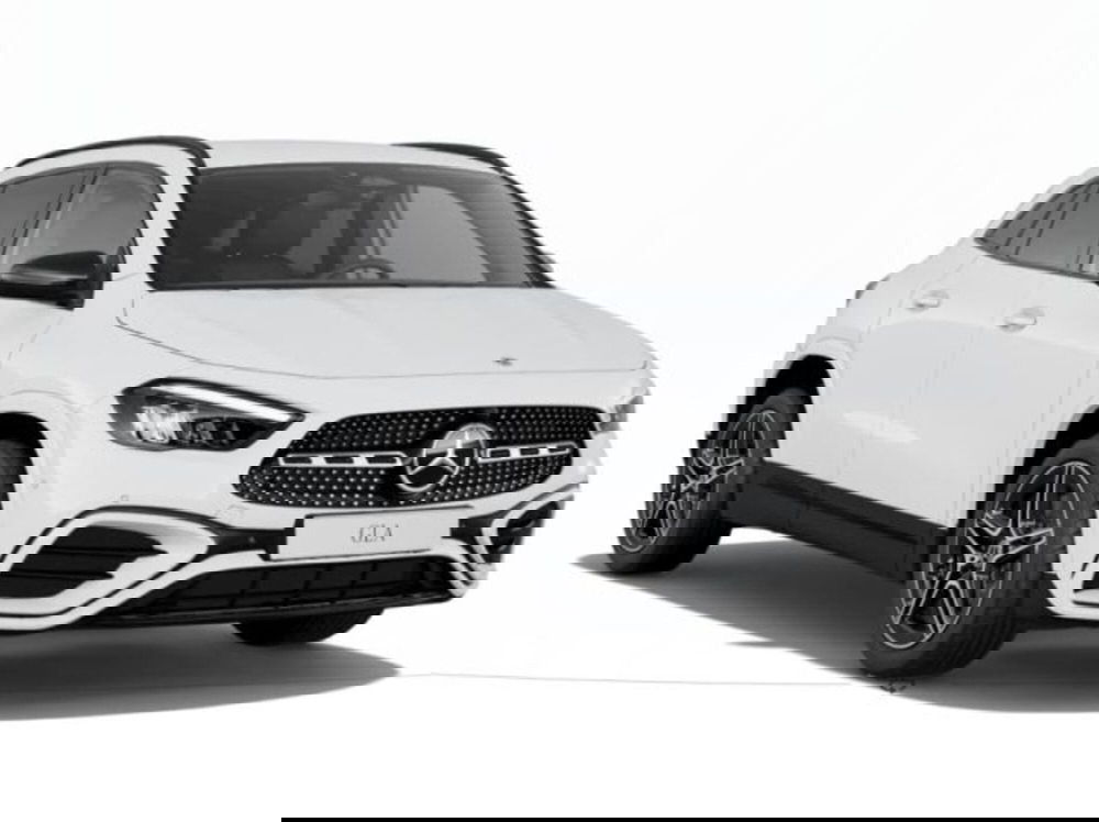 Mercedes-Benz GLA SUV nuova a Verona