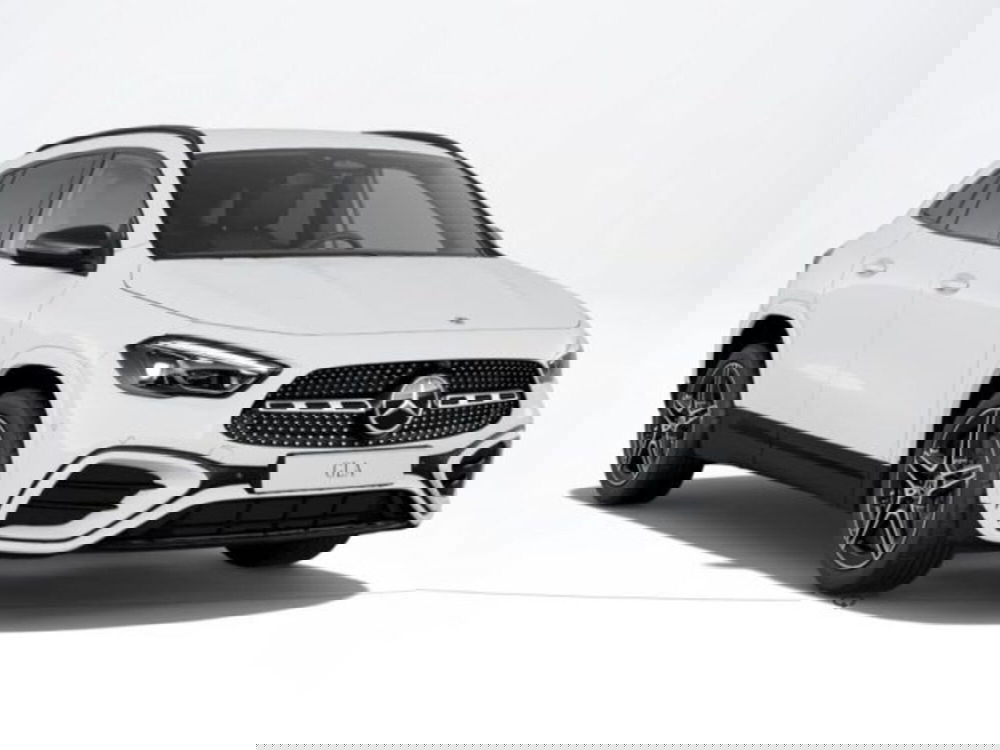 Mercedes-Benz GLA SUV nuova a Verona
