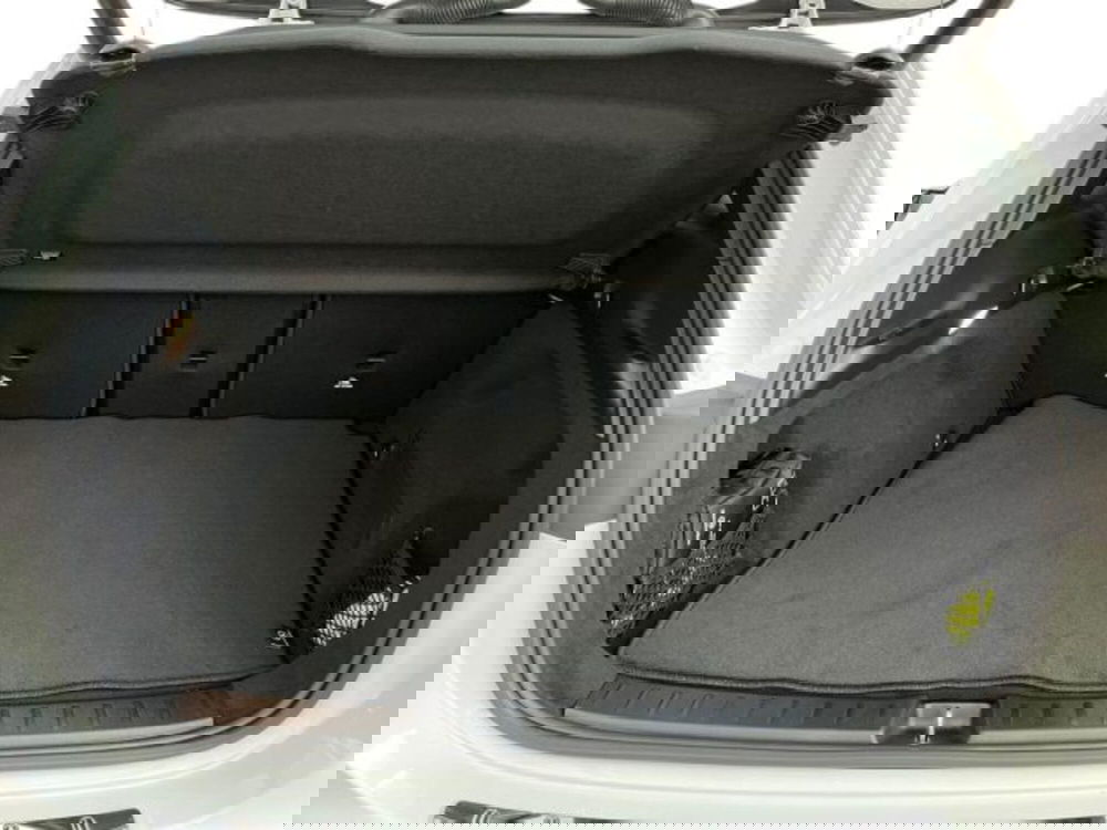 Mercedes-Benz EQA nuova a Verona (13)