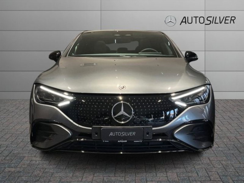 Mercedes-Benz EQE nuova a Verona (3)