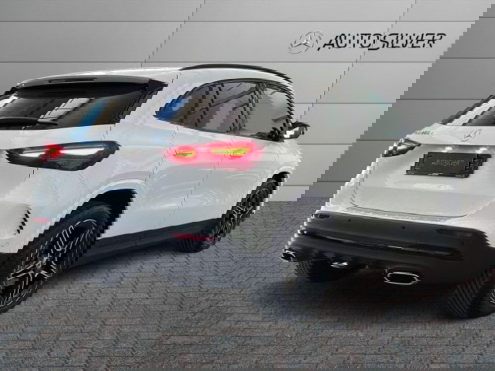 Mercedes-Benz GLA SUV nuova a Verona (3)