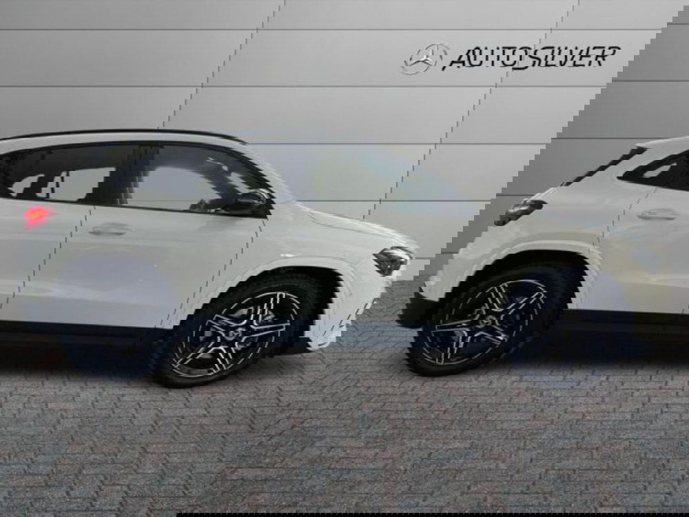 Mercedes-Benz GLA SUV nuova a Verona (4)