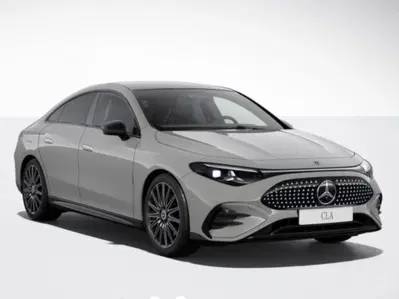 Mercedes-Benz CLA Shooting Brake EQ 350 Premium 4matic nuova a Verona