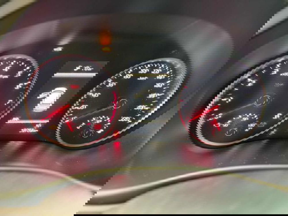 Kia Stonic usata a Pesaro-Urbino (9)