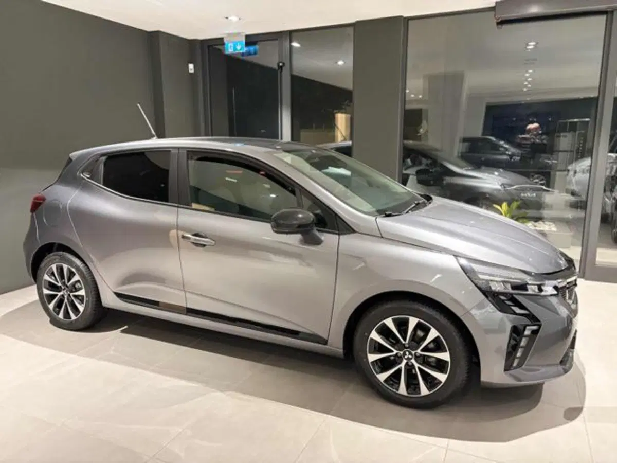 Mitsubishi Colt nuova a Pesaro-Urbino