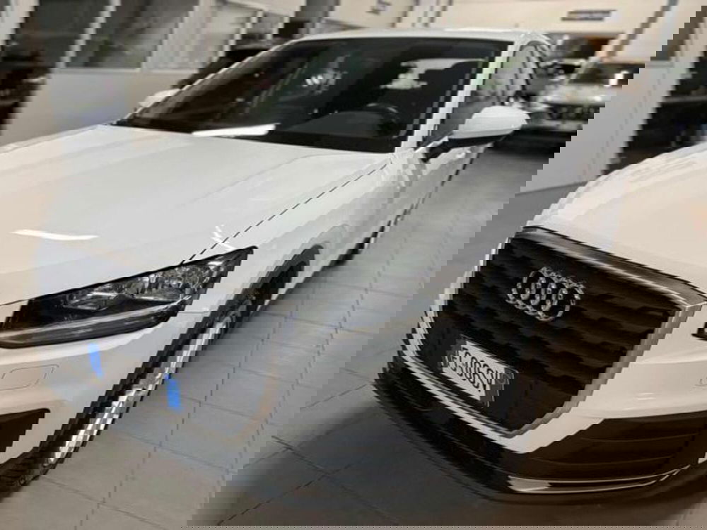 Audi Q2 usata a Pesaro-Urbino (6)