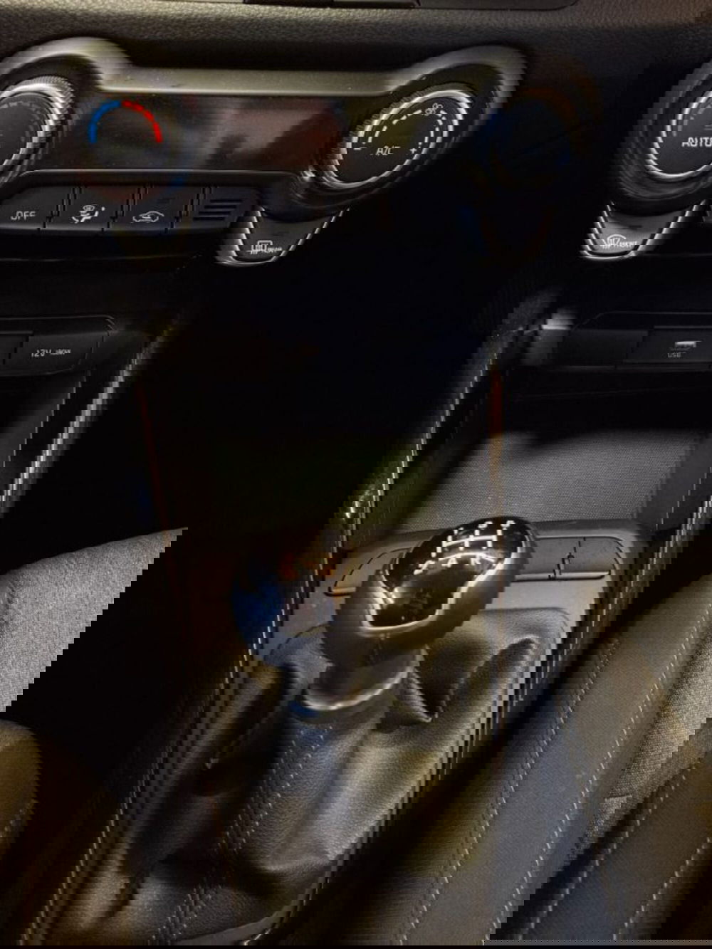 Kia Stonic usata a Vicenza (16)