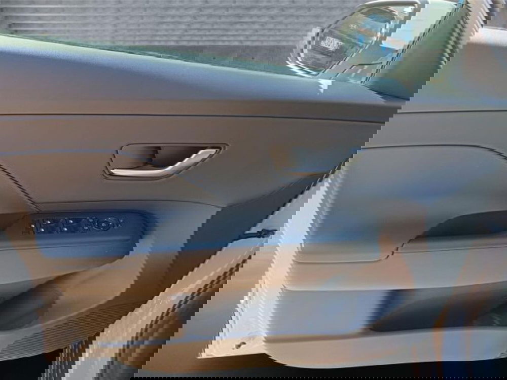 Hyundai Kona usata a Bari (9)