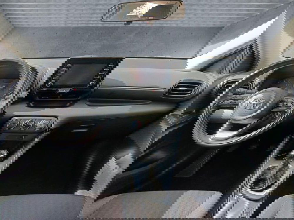 Toyota Yaris usata a Bari (13)