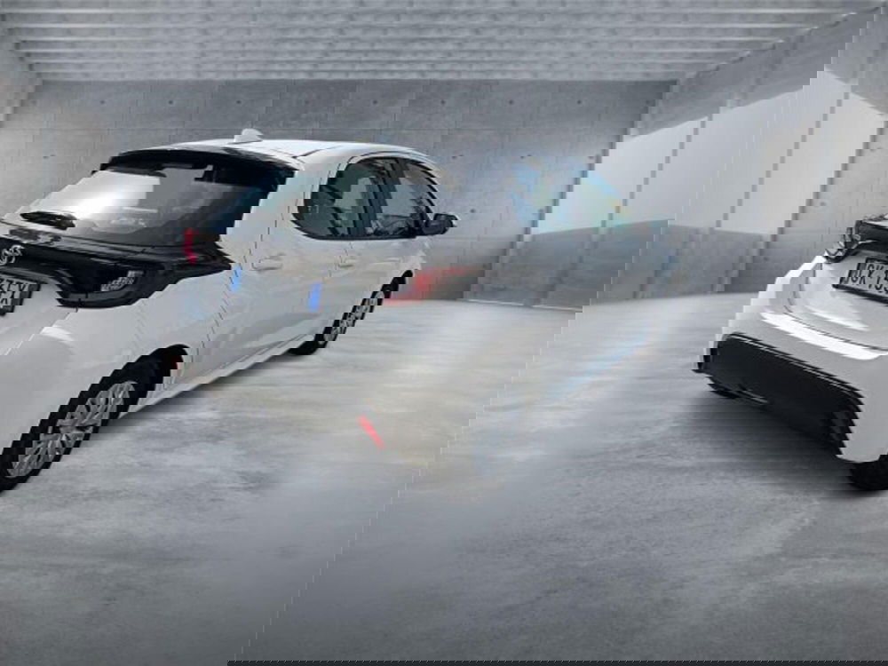 Toyota Yaris usata a Bari (6)