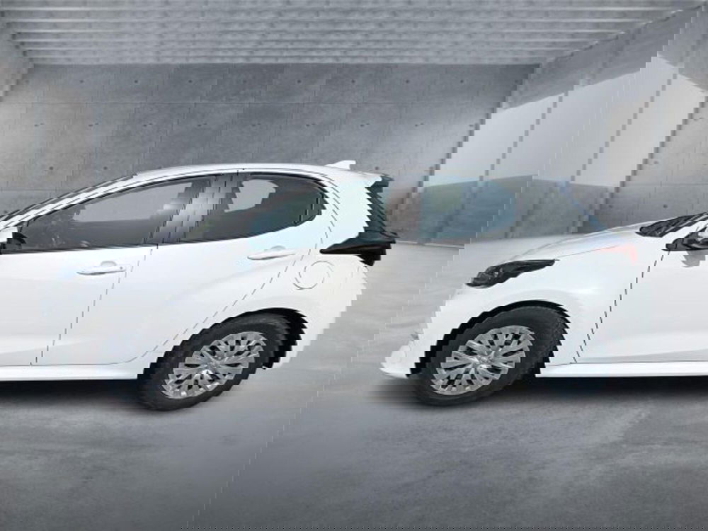 Toyota Yaris usata a Bari (7)