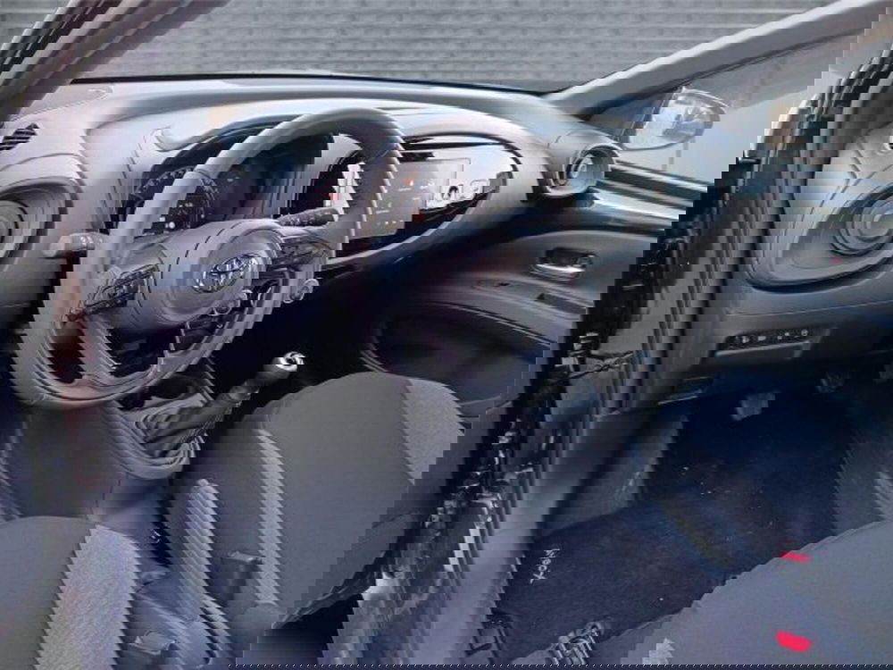 Toyota Aygo X nuova a Bari (10)
