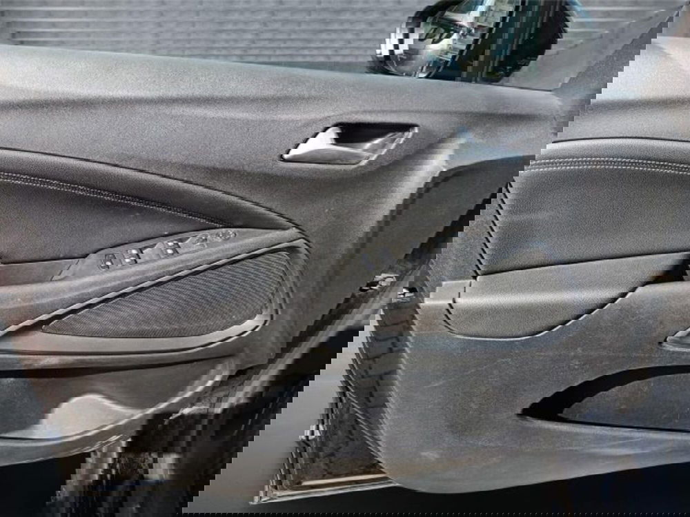 Opel Crossland usata a Bari (9)