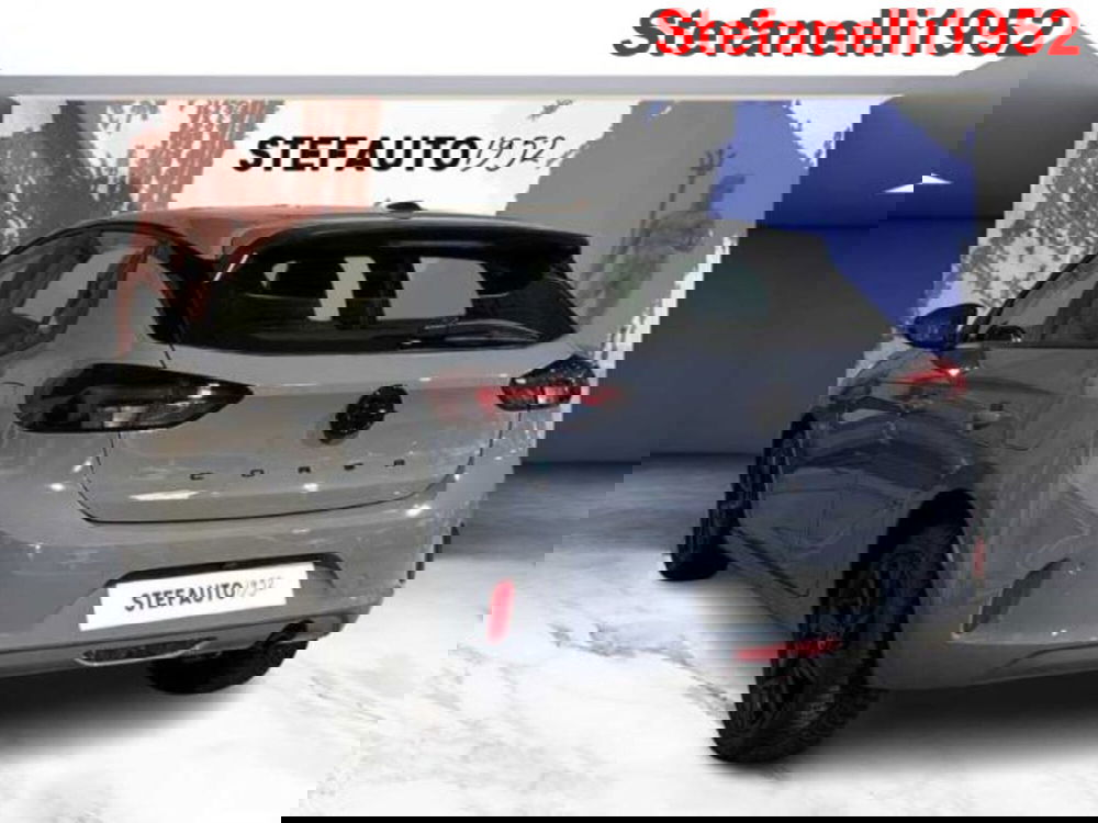 Opel Corsa nuova a Bologna (17)