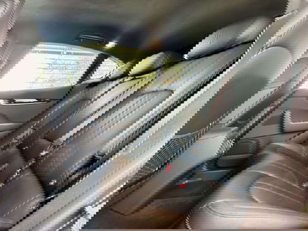 Maserati Levante usata a Torino (11)