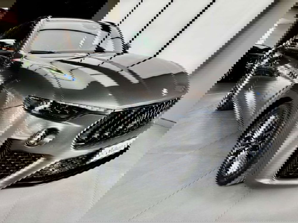 Maserati Levante usata a Torino (3)